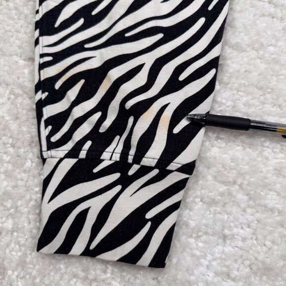 Cabi ATC Zebra Jogger Pants FLAWS - Picture 6 of 13